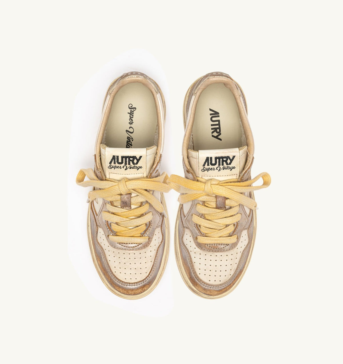 Woman MEDALIST LOW SUPER VINTAGE SNEAKERS IN SILVER AND PLATINUM LEATHER