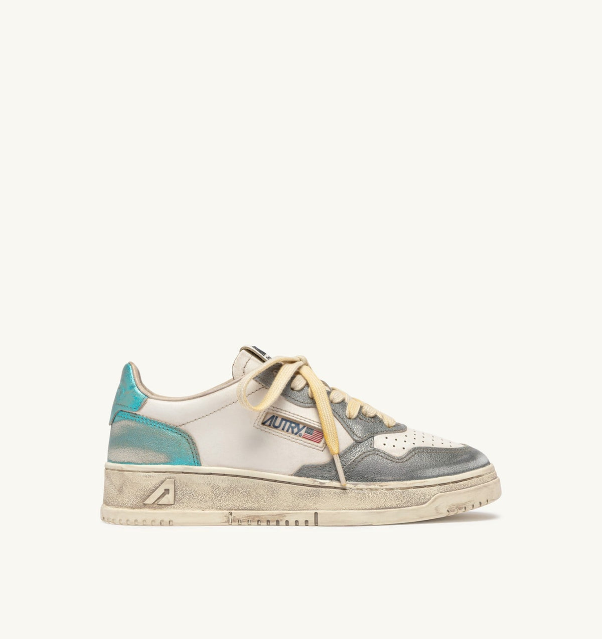 Woman MEDALIST LOW SUPER VINTAGE SNEAKERS IN ASH AND SEA LEATHER