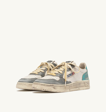 Woman MEDALIST LOW SUPER VINTAGE SNEAKERS IN ASH AND SEA LEATHER