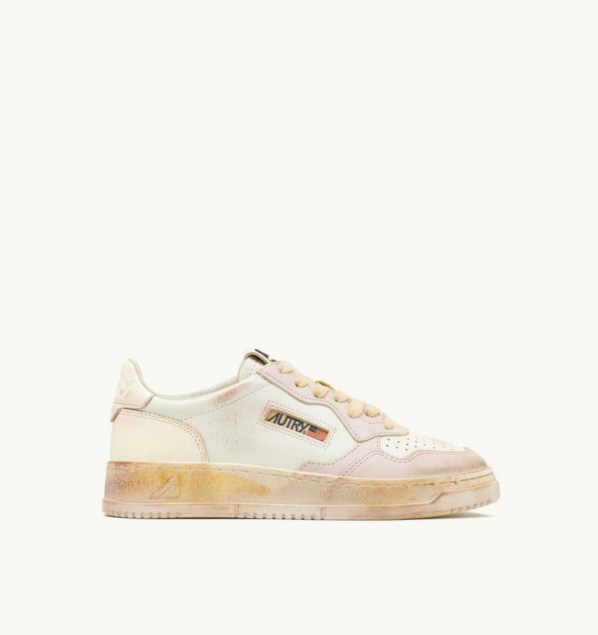 Woman MEDALIST LOW SUPER VINTAGE SNEAKERS IN VANILLA WHITE AND MAUVE LEATHER