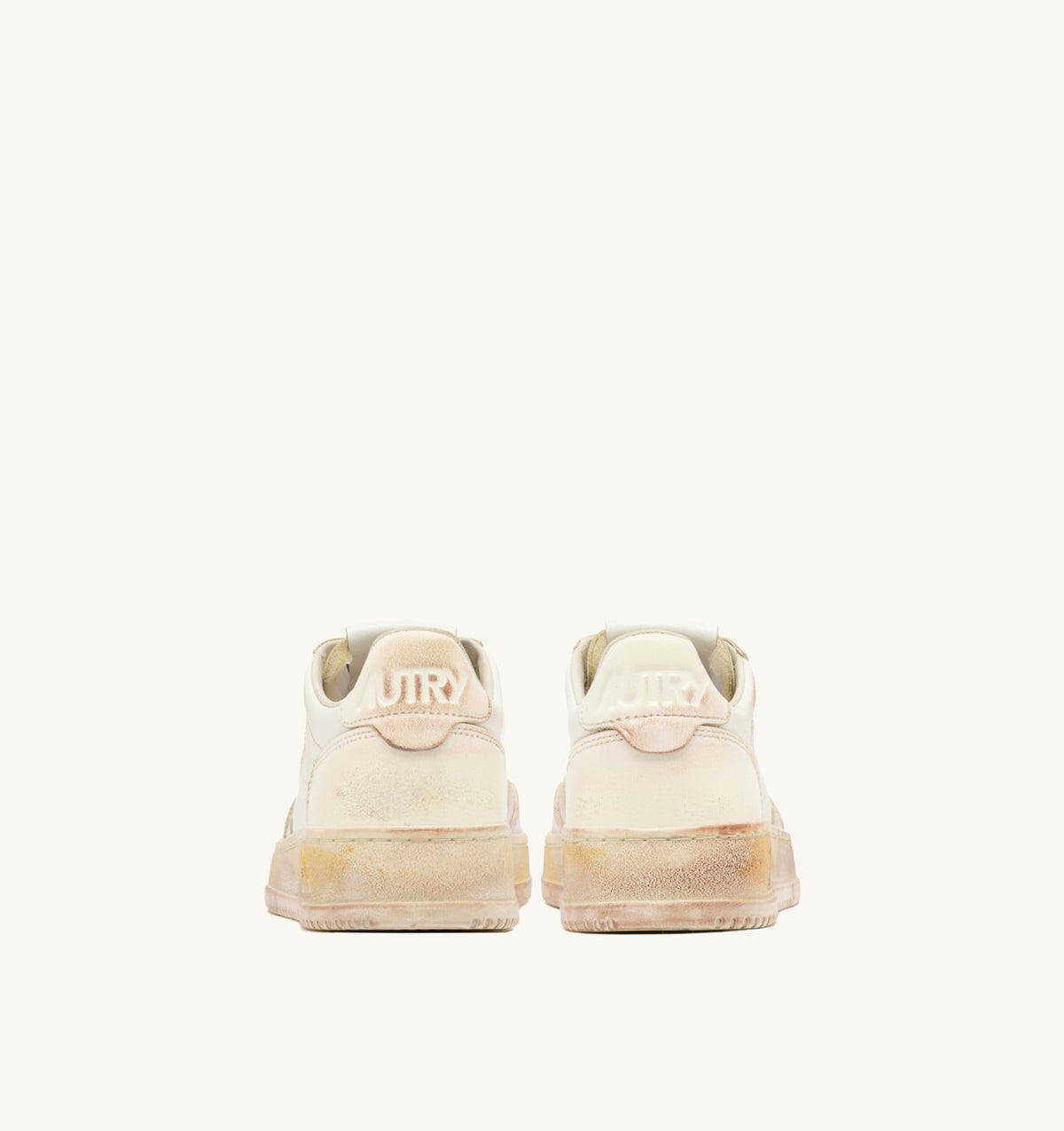 Woman MEDALIST LOW SUPER VINTAGE SNEAKERS IN VANILLA WHITE AND MAUVE LEATHER