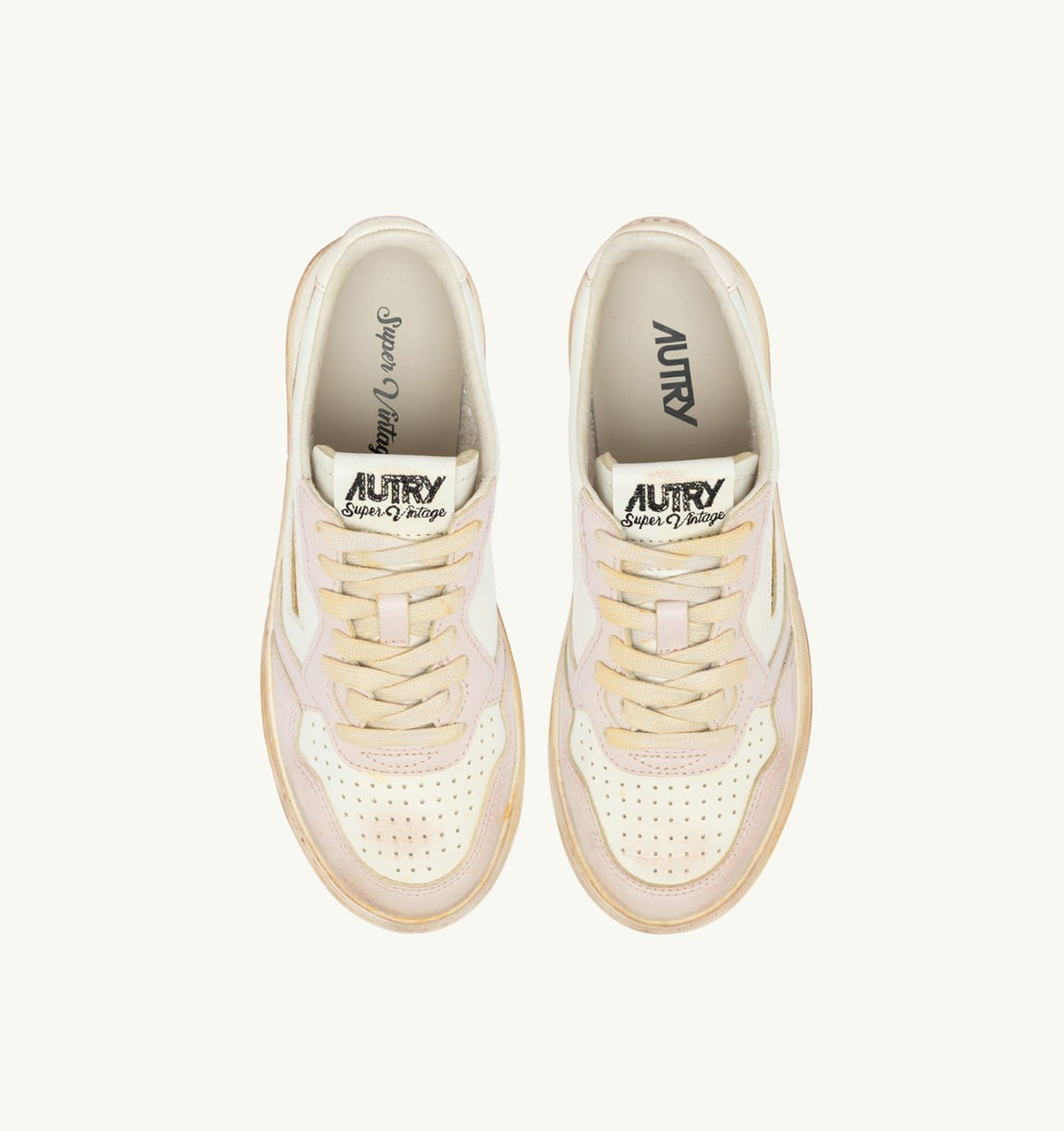 Woman MEDALIST LOW SUPER VINTAGE SNEAKERS IN VANILLA WHITE AND MAUVE LEATHER
