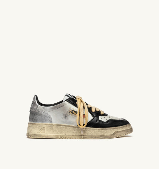 Woman MEDALIST LOW SUPER VINTAGE SNEAKERS LOW IN WHITE BLACK AND SILVER LEATHER