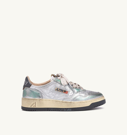 Woman MEDALIST LOW SNEAKERS SUPER VINTAGE IN SILVER TONE METALIZED LEATHER