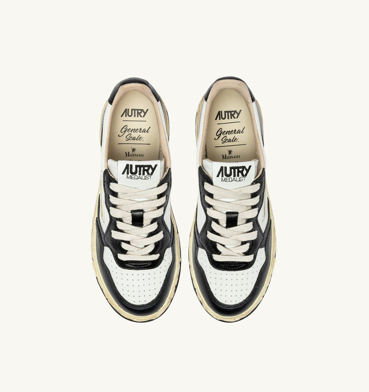 Woman MEDALIST LOW SUPER VINTAGE 'Autry x Maison MIHARA YASUHIRO General Scale.' SNEAKERS IN WHITE AND BLACK LEATHER