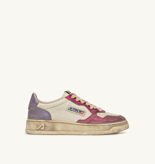 Woman MEDALIST LOW SNEAKERS SUPER VINTAGE IN WHITE FUCHSIA AND VIOLET LEATHER