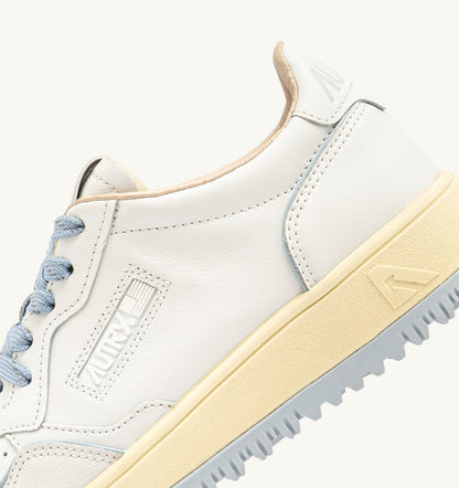 Woman GOLF LOW SNEAKERS IN LEATHER COLOR WHITE AND PEARL BLUE