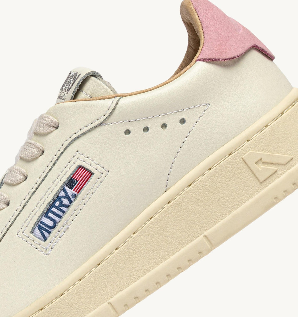 Woman DALLAS LOW SNEAKERS IN MARSHMALLOW AND PINK DOLPHIN LEATHER