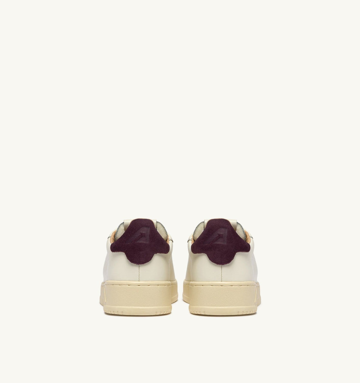 Woman DALLAS LOW SNEAKERS IN MARSHMALLOW AND FIG LEATHER