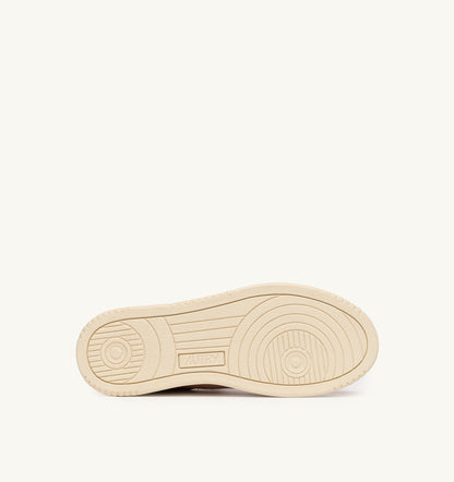 Woman DALLAS LOW SNEAKERS IN SILK SUEDE