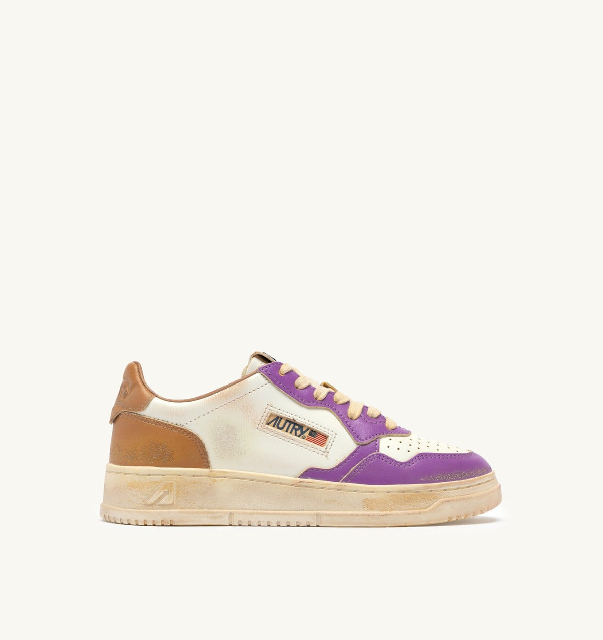 Woman MEDALIST LOW SUPER VINTAGE SNEAKERS IN WHITE APPLE CINNAMON AND DEWBERRY LEATHER