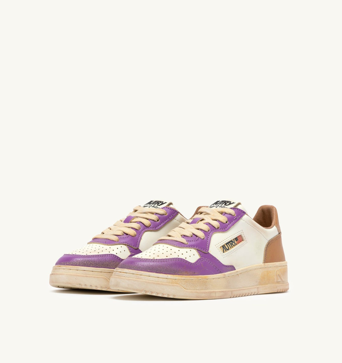 Woman MEDALIST LOW SUPER VINTAGE SNEAKERS IN WHITE APPLE CINNAMON AND DEWBERRY LEATHER