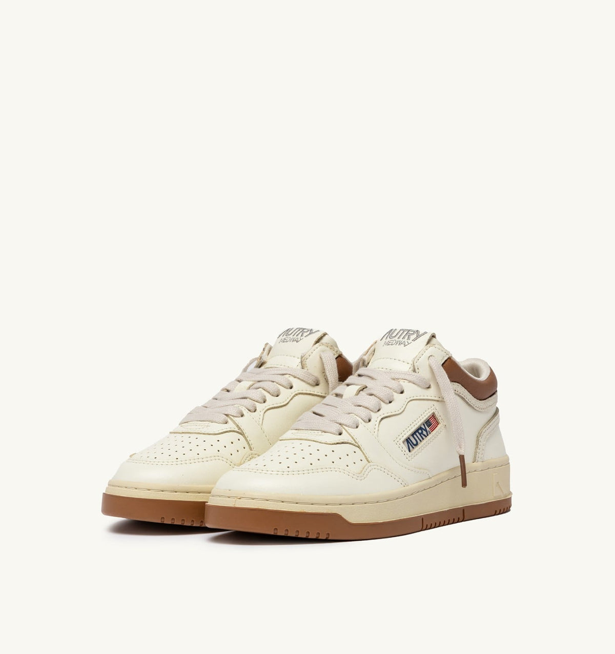 Woman MED-WAY SNEAKERS IN LEATHER COLOR MARSHMALLOW AND BROWN SUGAR