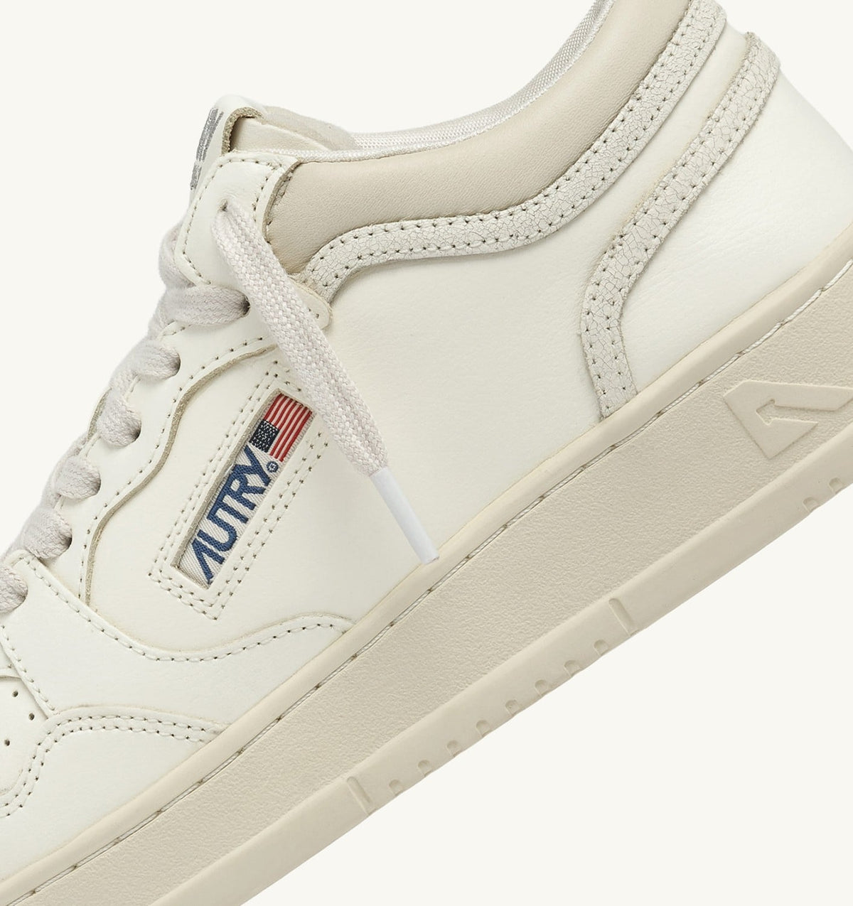 Woman MED-WAY SNEAKERS IN LEATHER COLOR MARSHMALLOW AND WHITE