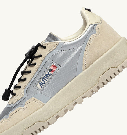 Woman WILDPACE LOW SNEAKERS IN WHITE AND SILVER FABRIC AND SUEDE