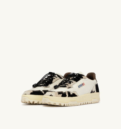 Woman WILDPACE LOW SNEAKERS IN MARSHMALLOW AND COW CORDURA AND LEATHER