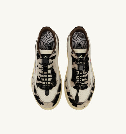 Woman WILDPACE LOW SNEAKERS IN MARSHMALLOW AND COW CORDURA AND LEATHER