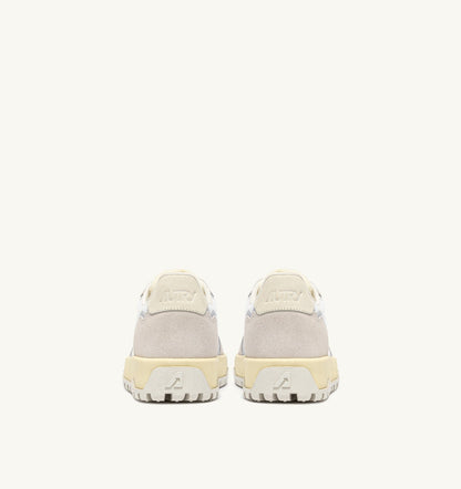 Woman WILDPACE LOW SNEAKERS IN WHITE AND MARSHMALLOW DRAGON MESH AND SUEDE