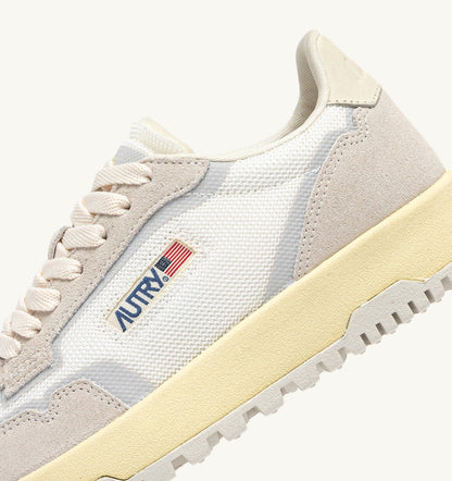 Woman WILDPACE LOW SNEAKERS IN WHITE AND MARSHMALLOW DRAGON MESH AND SUEDE