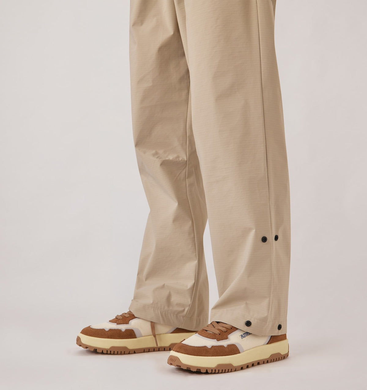 Woman WILDPACE LOW SNEAKERS IN MESH AND SUEDE COLOR MARSHMALLOW AND CIGAR