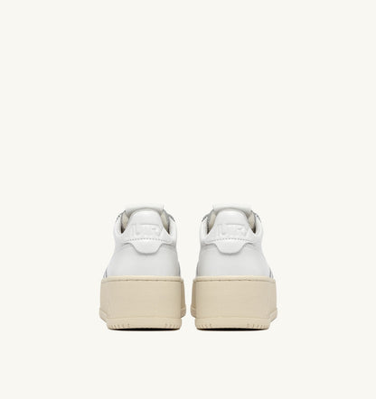 Woman MEDALIST PLATFORM SNEAKERS IN WHITE LEATHER