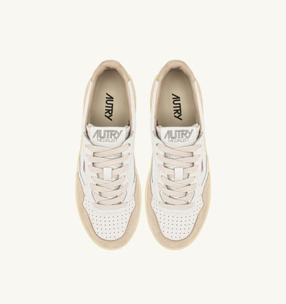 Woman MEDALIST PLATFORM SNEAKERS IN WHITE AND PLATINUM SUEDE AND LEATHER