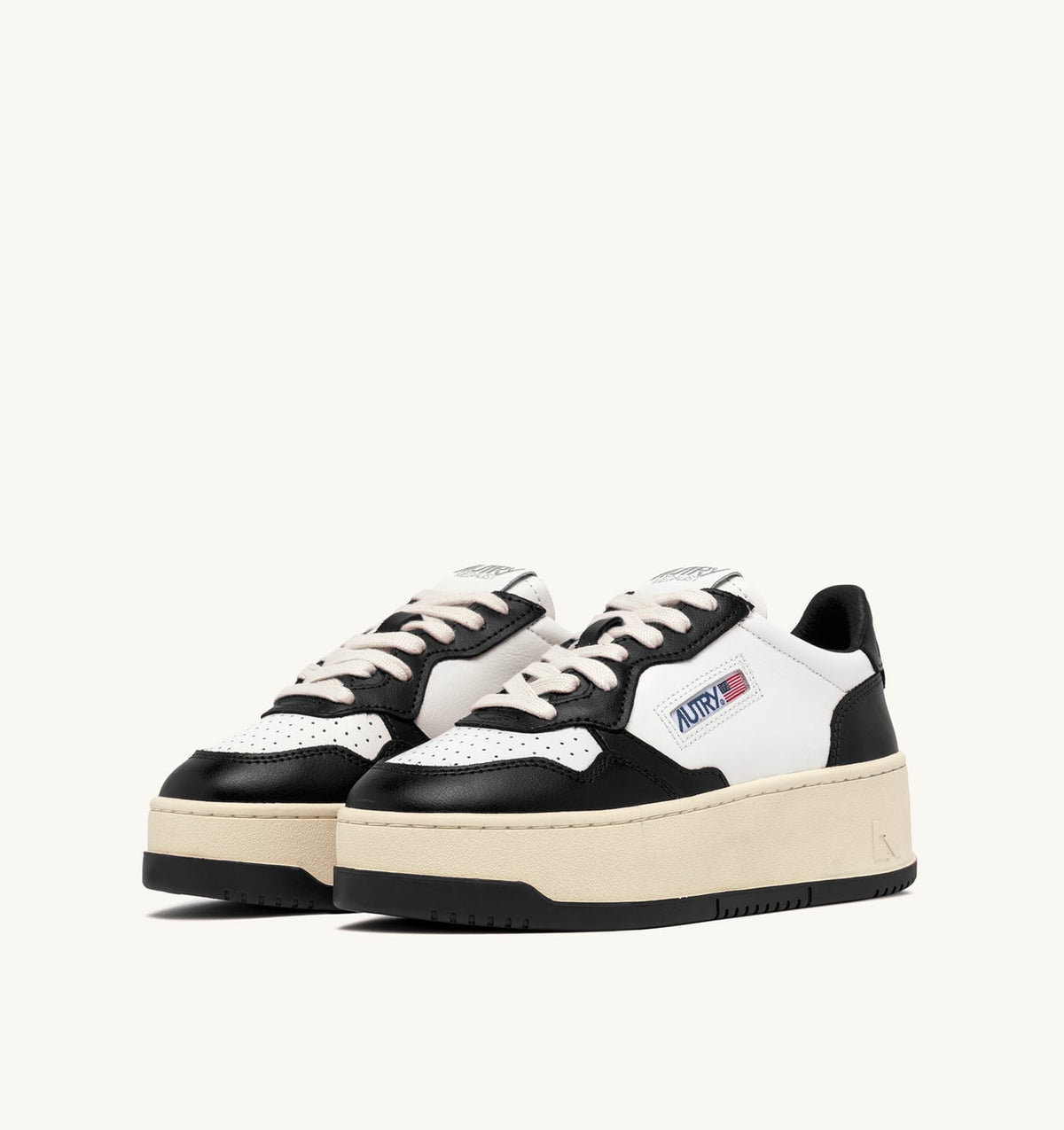 Woman MEDALIST PLATFORM SNEAKERS IN WHITE AND BLACK LEATHER