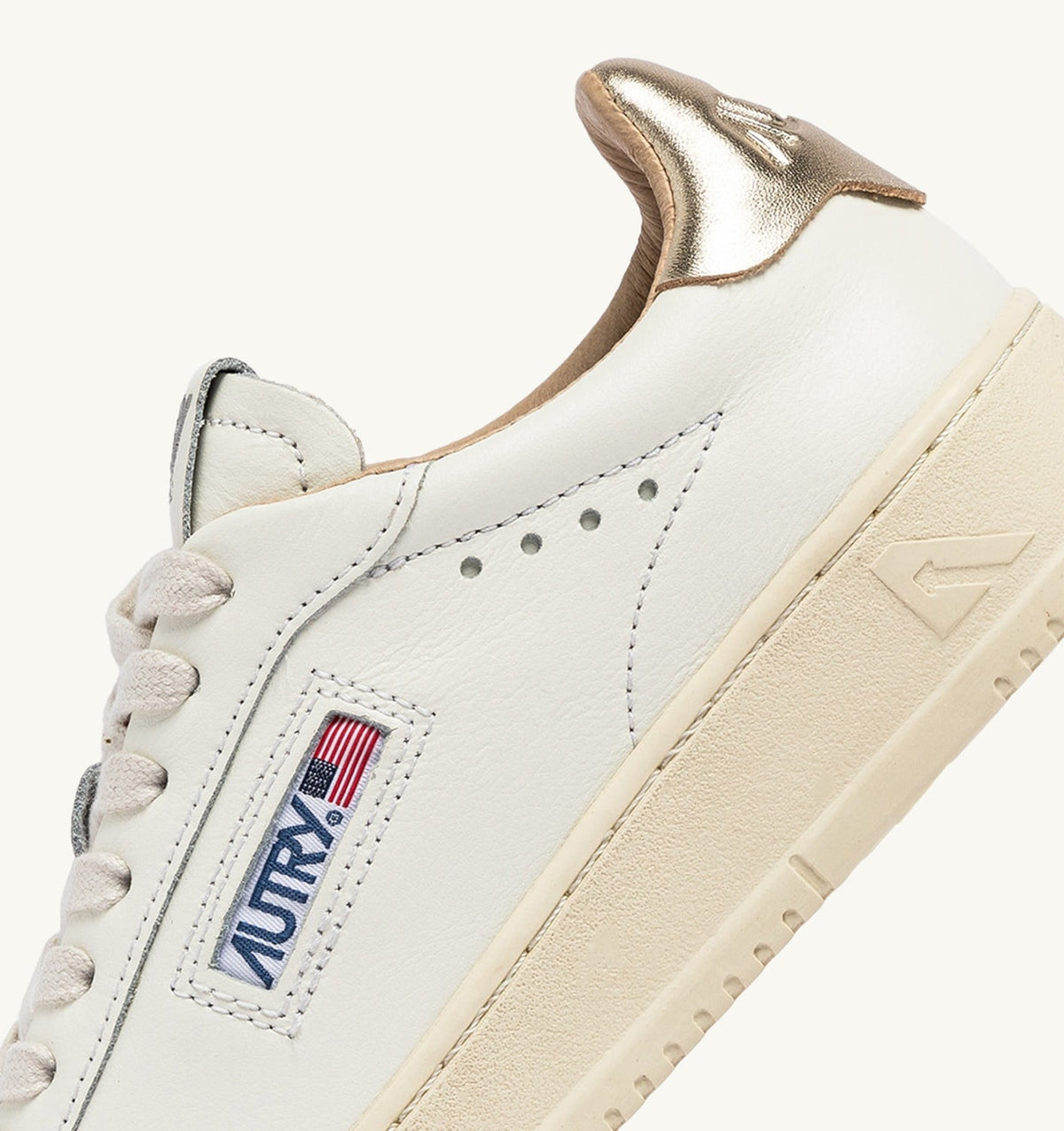 Woman DALLAS LOW SNEAKERS IN WHITE AND GOLD LEATHER